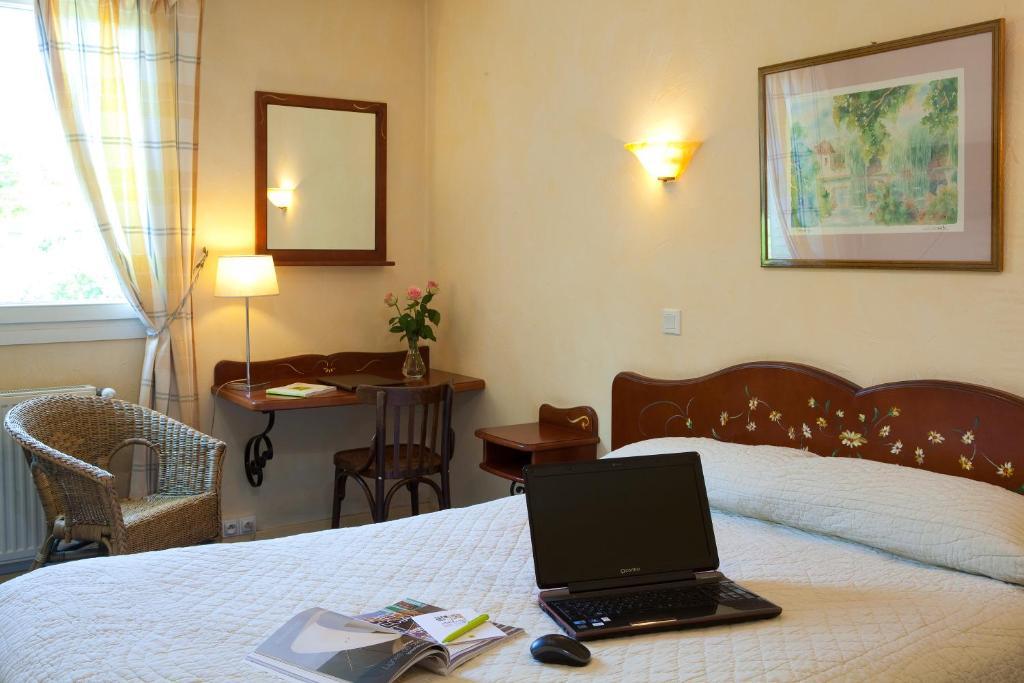 Logis Auberge Saint Simond Экс-ле-Бен Номер фото